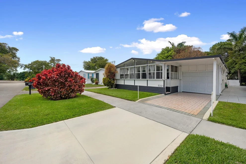 Unit for sale at 5221 SW 30th Way, Fort Lauderdale, FL 33312
