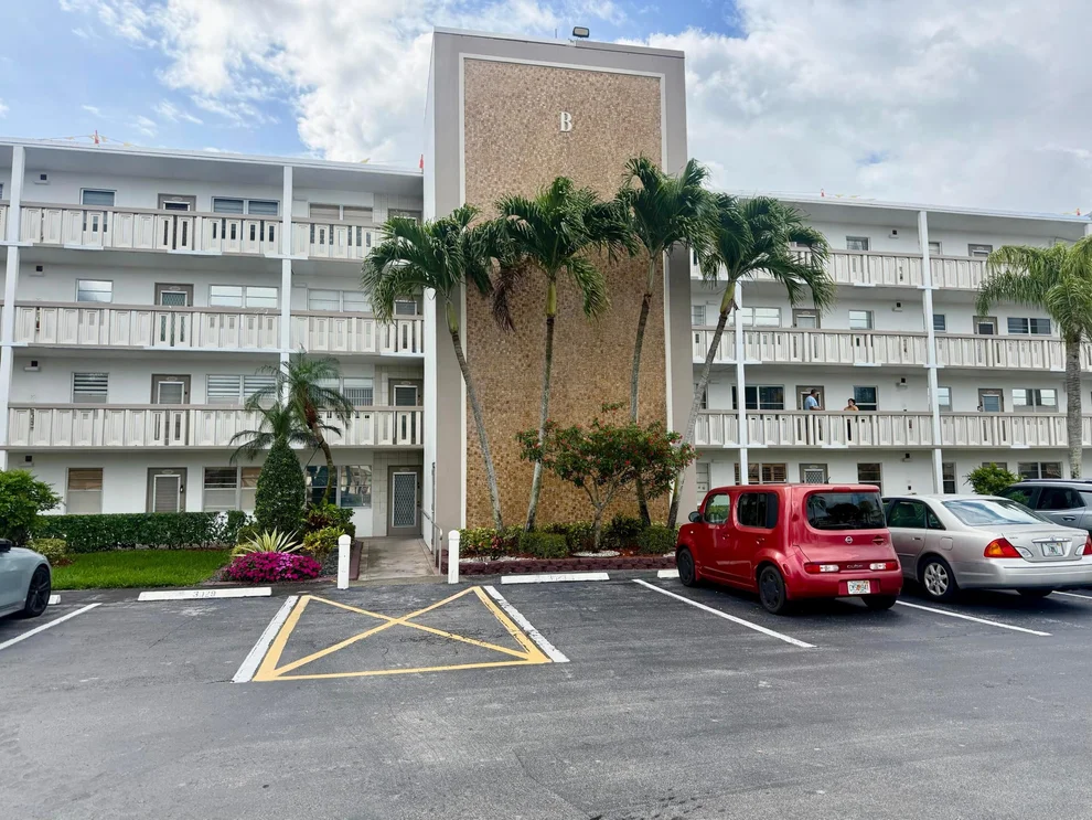 Unit for sale at 3035 Rexford, Boca Raton, FL 33434