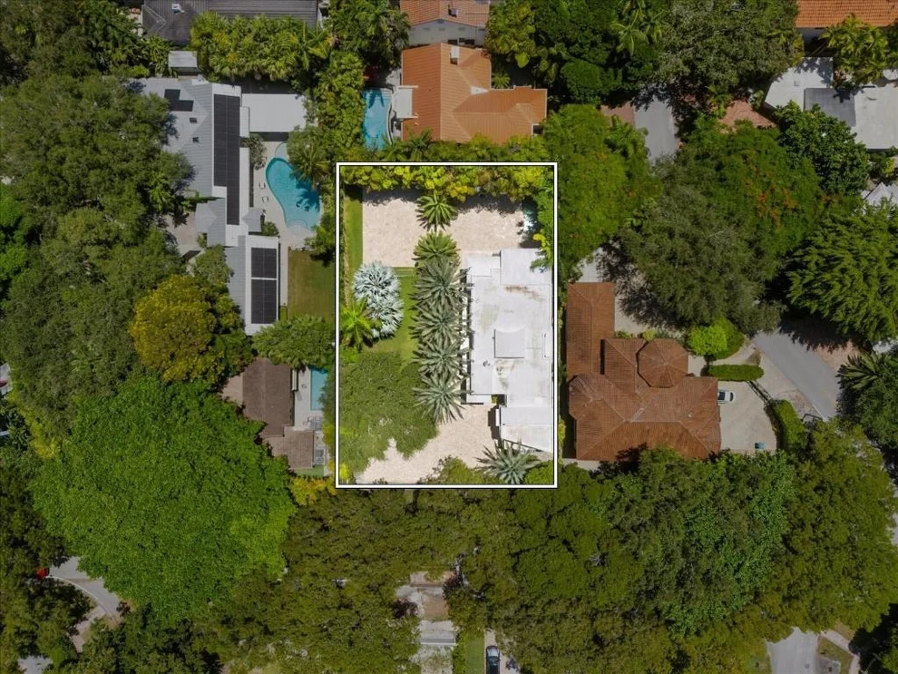Unit for sale at 3917 SW 42nd Avenue, Miami, FL 33146