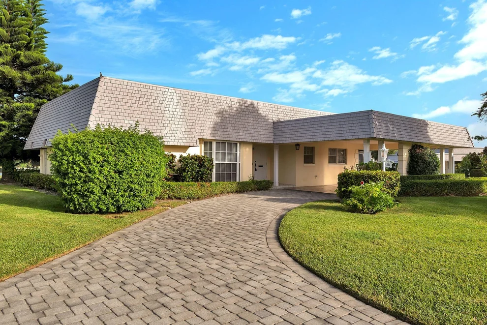 Unit for sale at 384 Villa Drive S, Atlantis, FL 33462