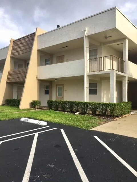 Unit for sale at 2700 Fiore Way, Delray Beach, FL 33445