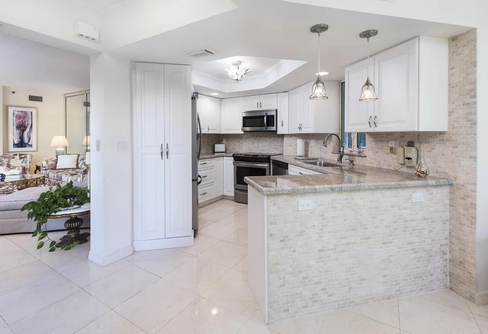 Unit for sale at 100 SE 5th Avenue, Boca Raton, FL 33432