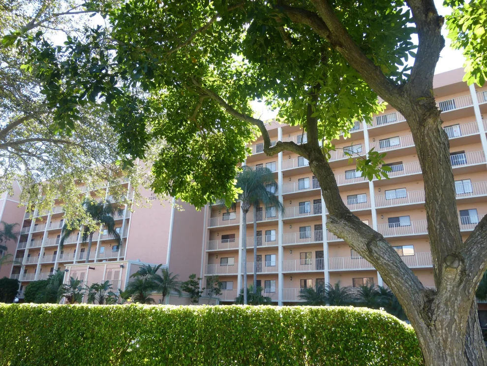 Unit for sale at 7290 Kinghurst Drive, Delray Beach, FL 33446