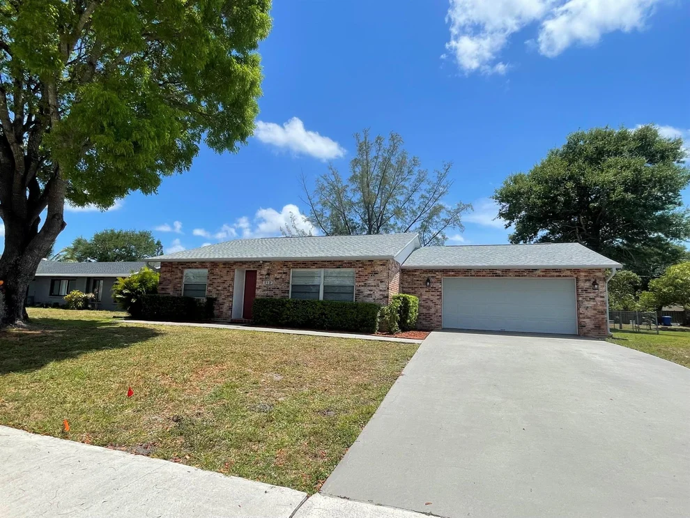 Unit for sale at 113 Bobwhite Road, Royal Palm Beach, FL 33411