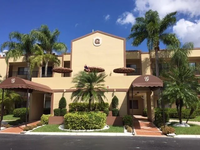 Unit for sale at 10712 W Clairmont Circle, Tamarac, FL 33321