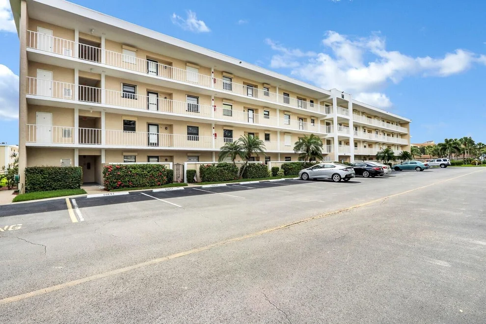Unit for sale at 300 N A1a, Jupiter, FL 33477