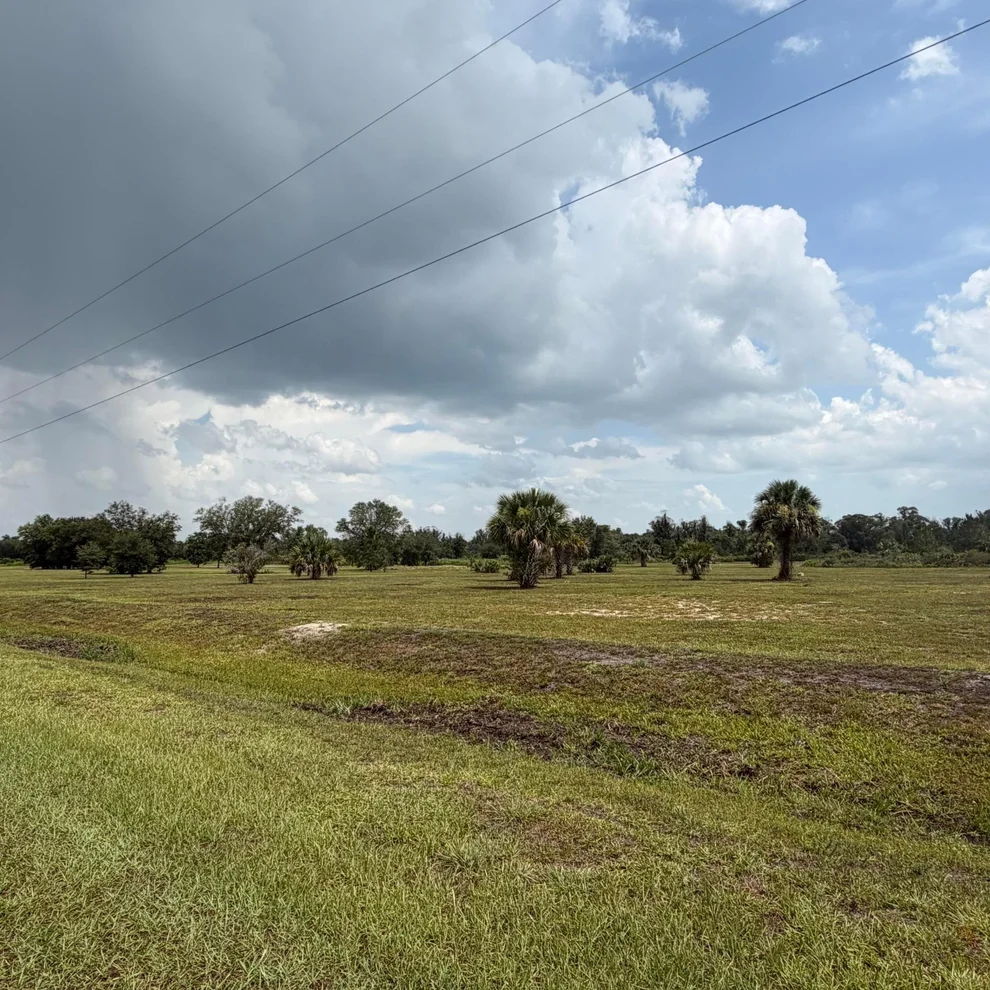 Unit for sale at 18514 260th Street, Okeechobee, FL 34972