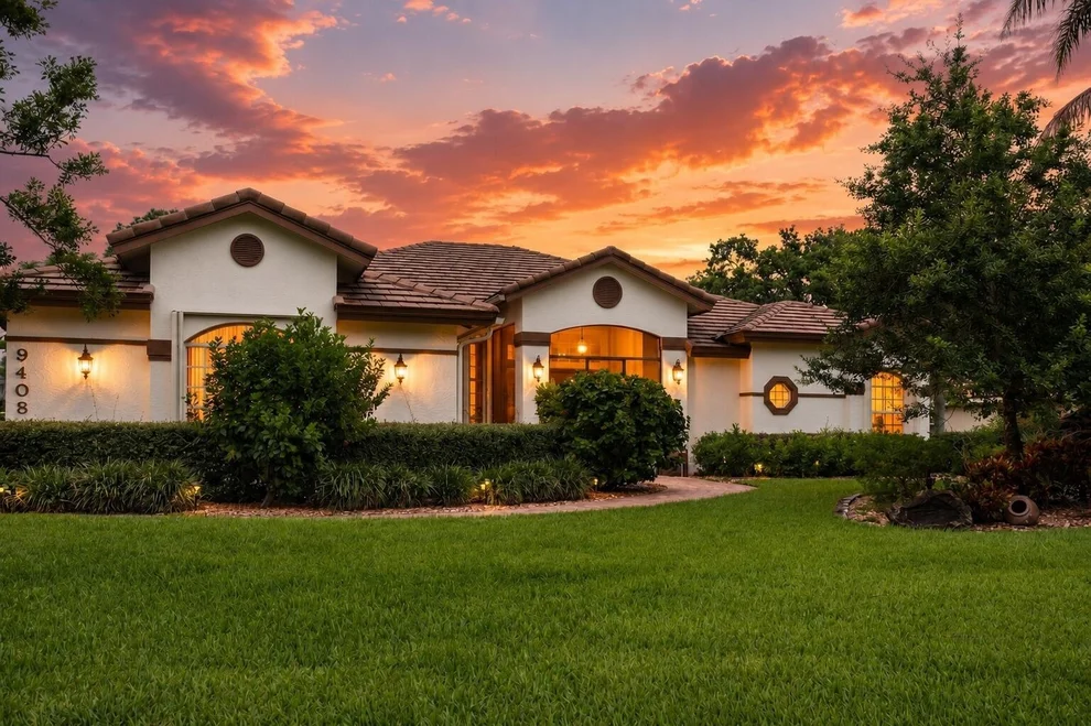 Unit for sale at 9408 Meadowood Drive, Fort Pierce, FL 34951