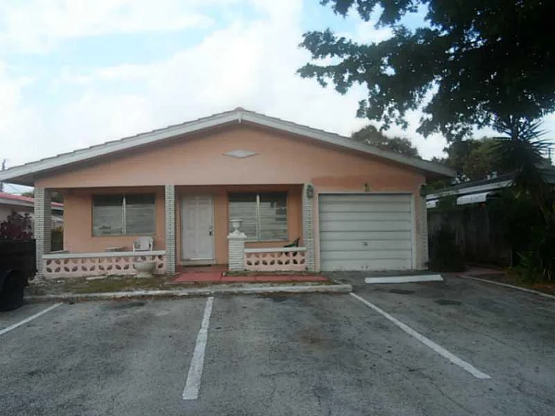 Unit for sale at 301 SE 23rd Avenue, Pompano Beach, FL 33062
