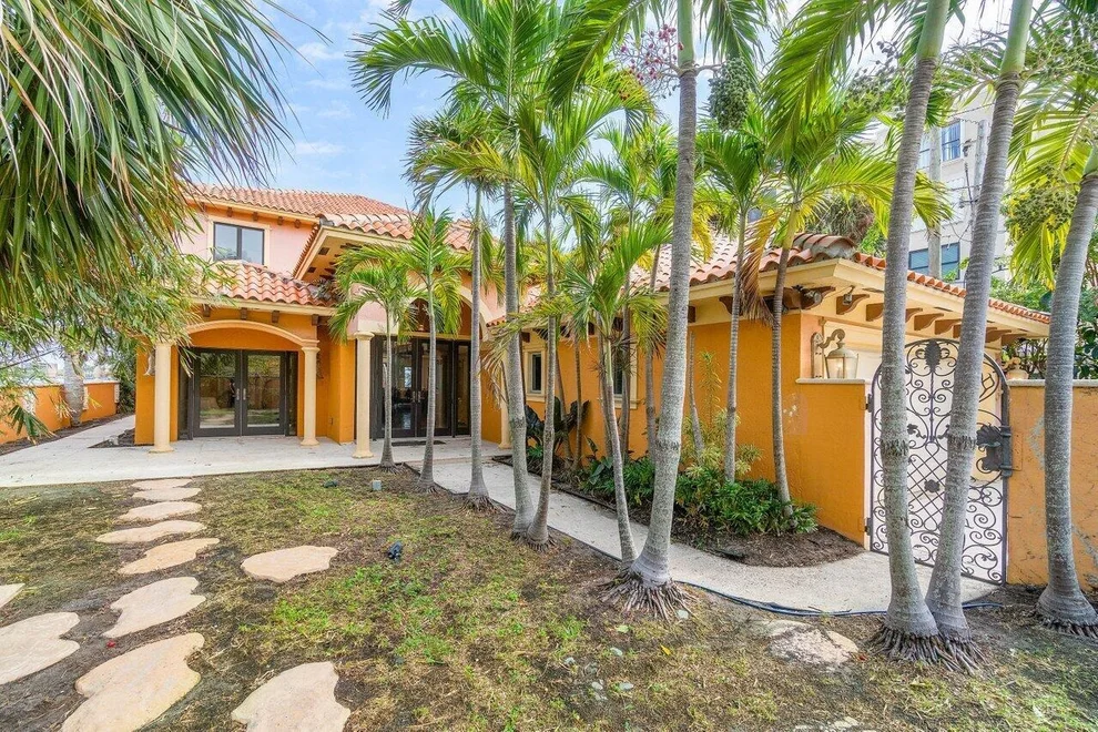 Unit for sale at 1 18th Avenue S, Lake Worth Beach, FL 33460