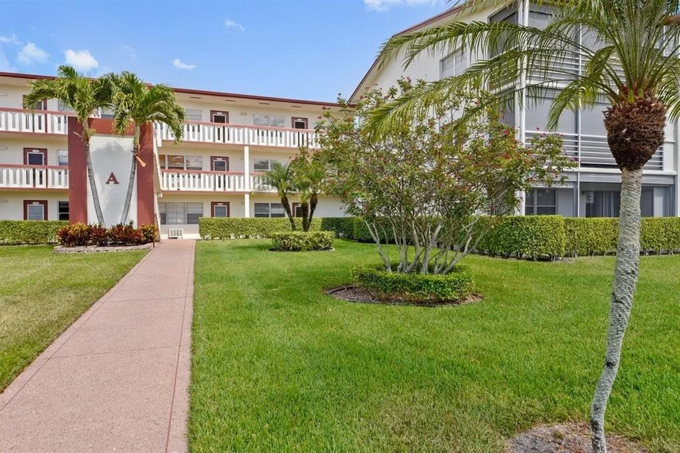 Unit for sale at 5 Brighton A, Boca Raton, FL 33434