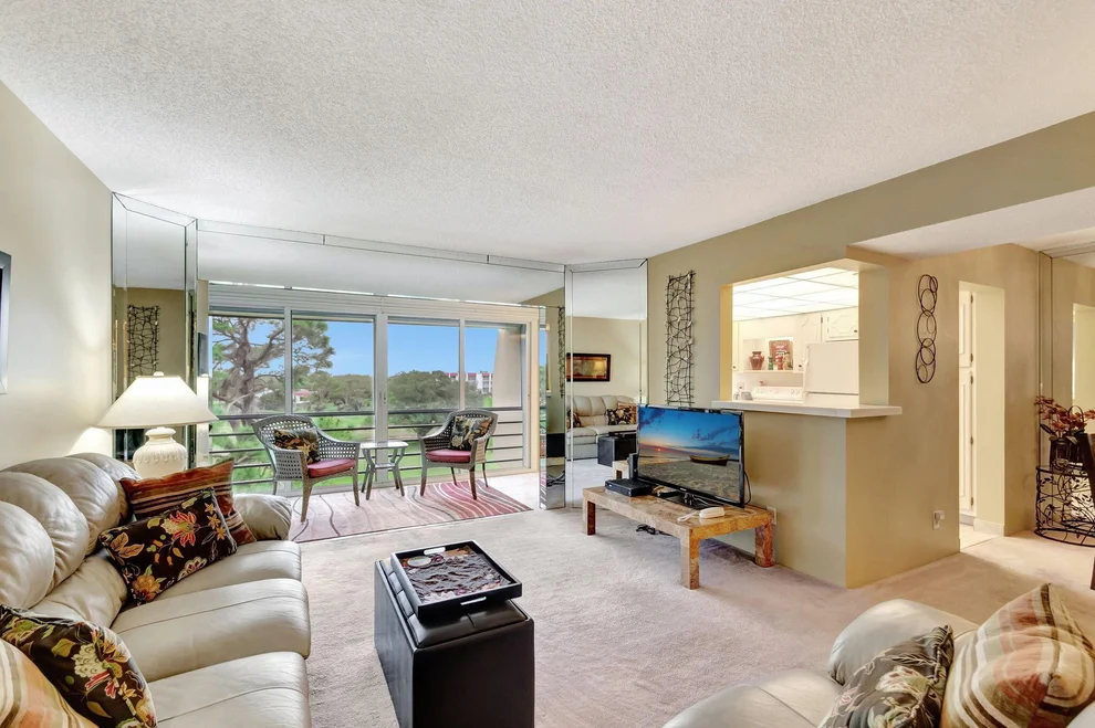 Unit for sale at 3755 Via Poinciana, Lake Worth, FL 33467