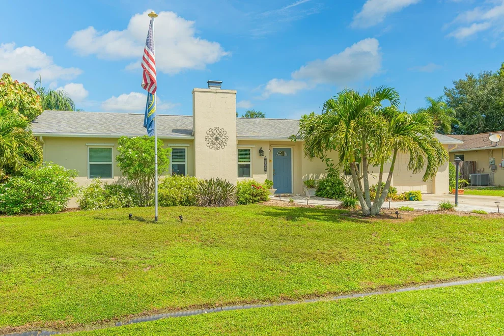Unit for sale at 751 SE Whitehurst Avenue, Port St Lucie, FL 34983