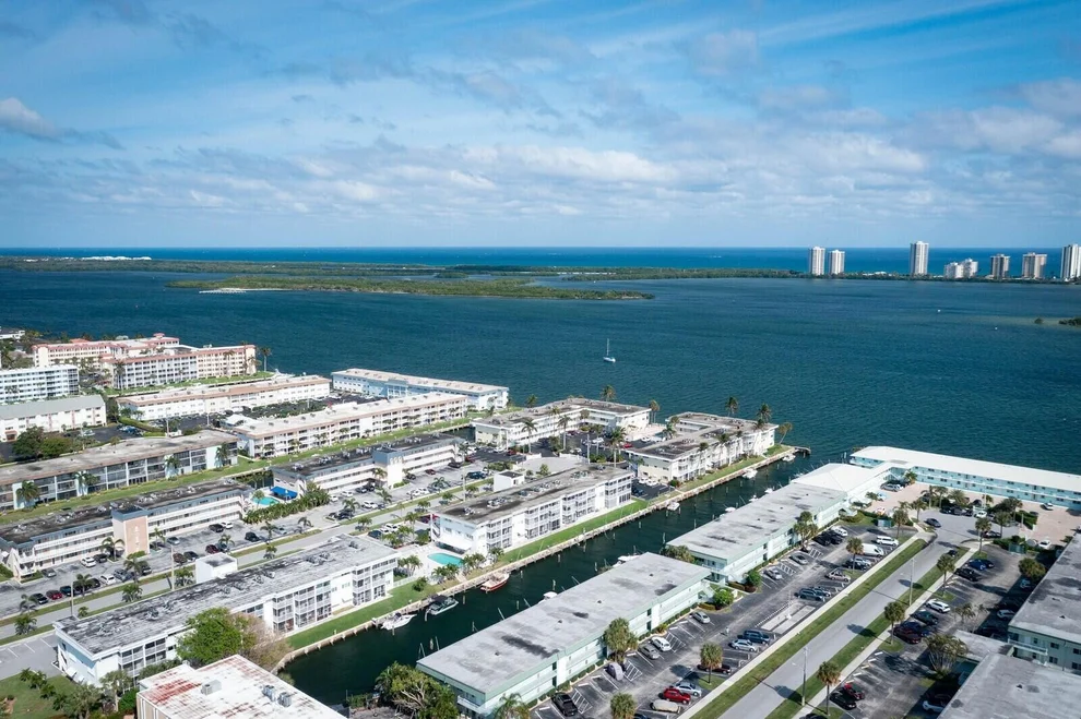 Unit for sale at 130 Doolen Court, North Palm Beach, FL 33408