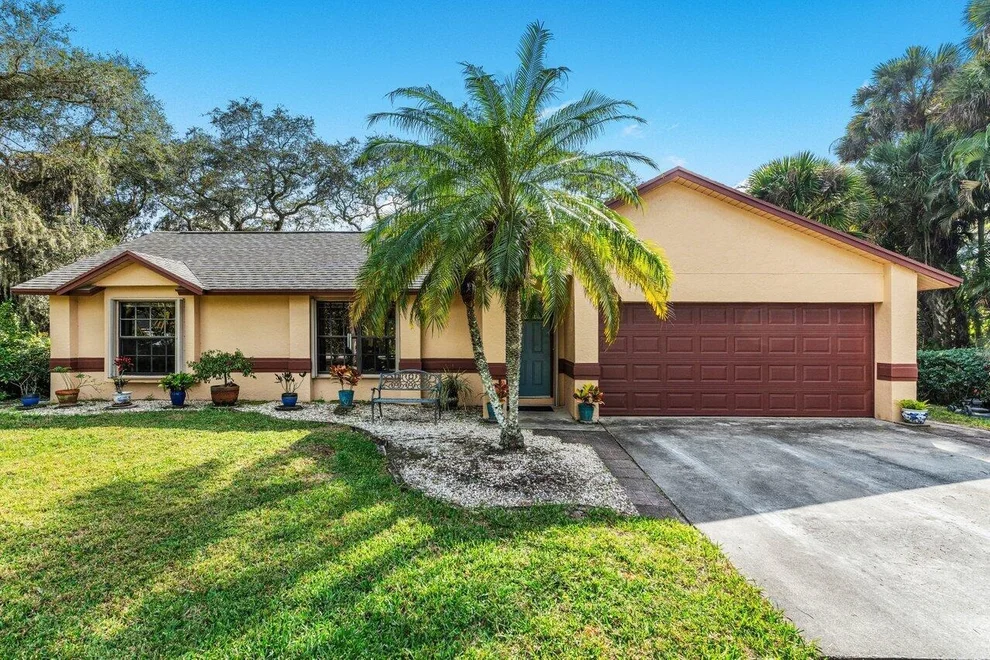 Unit for sale at 16874 67th Court N, The Acreage, FL 33470