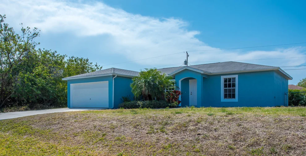 Unit for sale at 614 SW Backert Avenue, Port St Lucie, FL 34953
