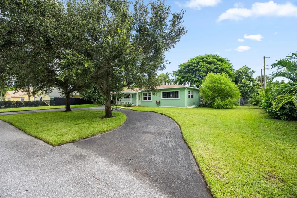 Unit for sale at 6400 Carambola Circle, West Palm Beach, FL 33406