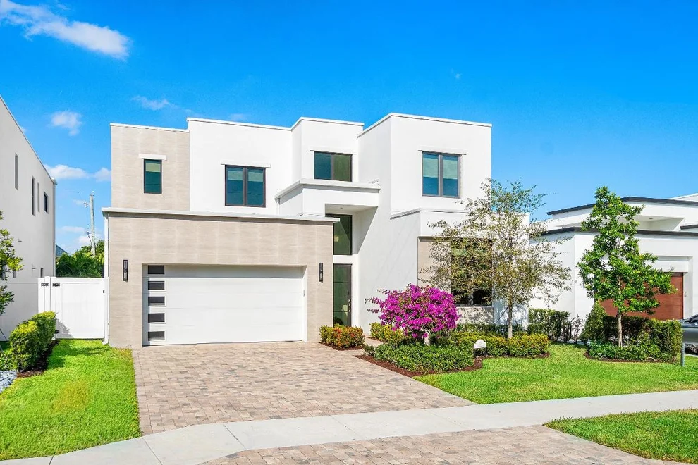 Unit for sale at 691 Kingsbridge Street, Boca Raton, FL 33487