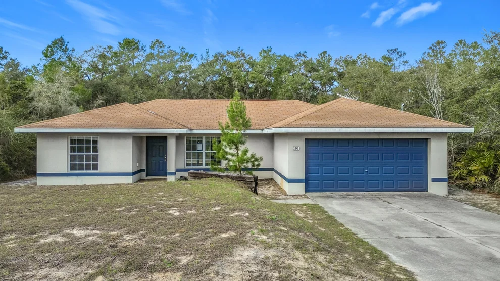 Unit for sale at 50 Malauka Pass, Ocklawaha, FL 32179