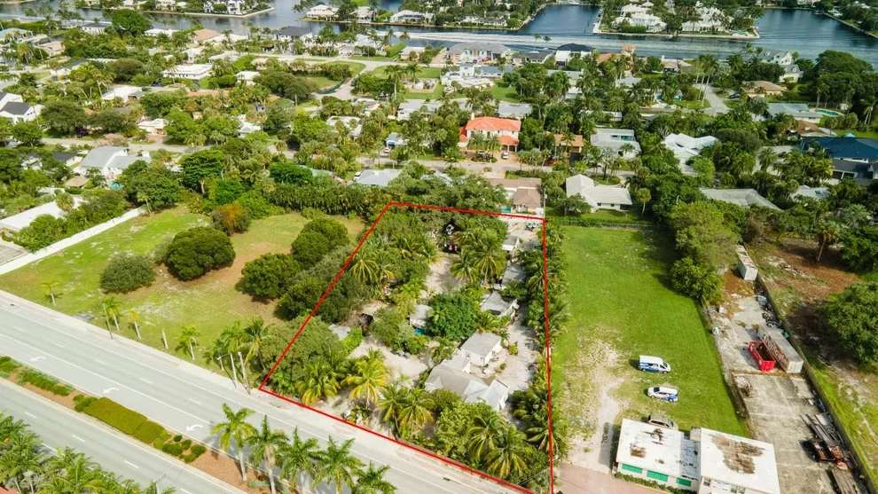 Unit for sale at 3045 N Federal Highway, Boynton Beach, FL 33483