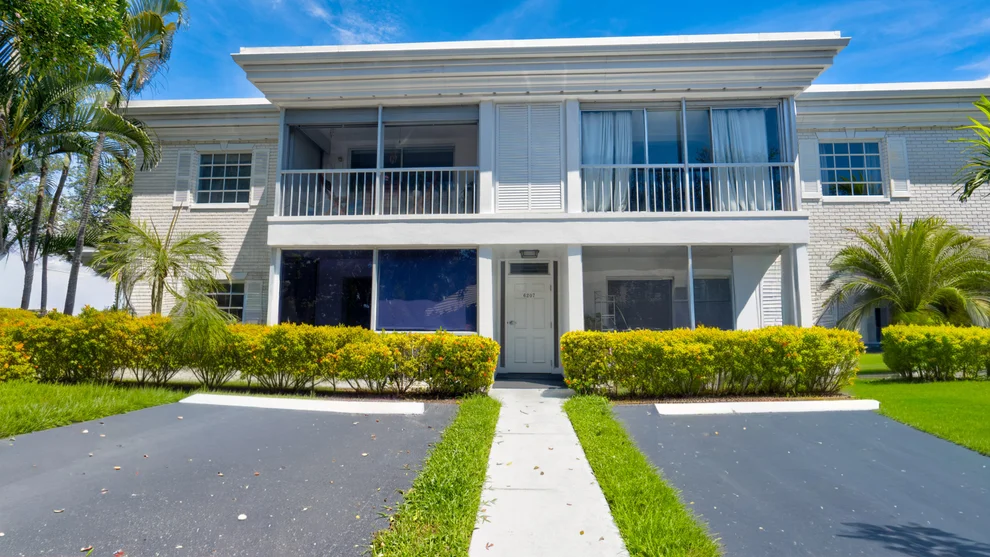 Unit for sale at 6207 BAY CLUB Drive, Fort Lauderdale, FL 33308
