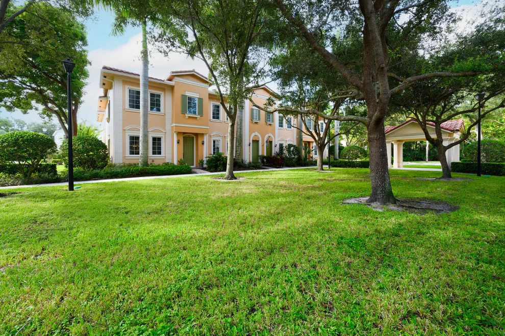 Unit for sale at 117 Glencullen Circle, Jupiter, FL 33458