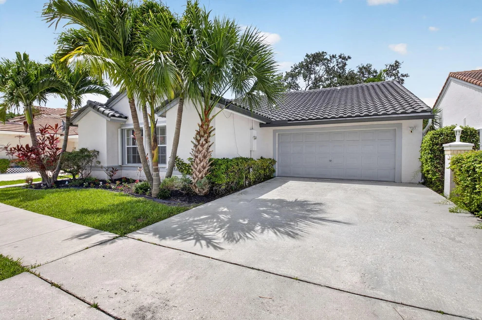 Unit for sale at 10048 Country Brook Road, Boca Raton, FL 33428