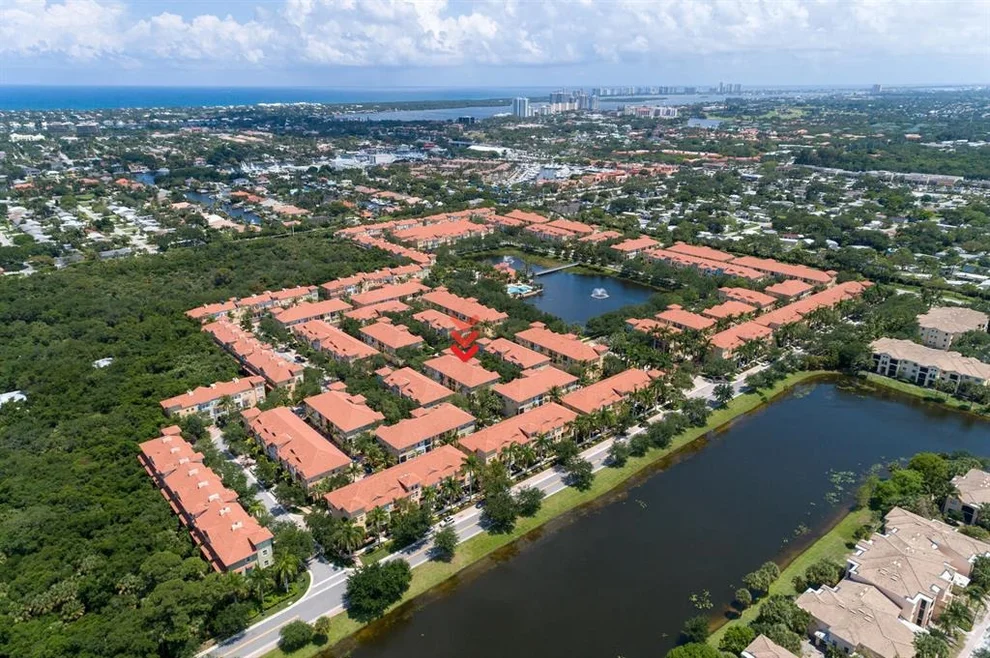 Unit for sale at 2725 Ravella Way, Palm Beach Gardens, FL 33410