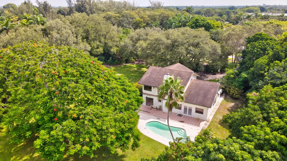 Unit for sale at 6885 NW 84th Avenue, Parkland, FL 33067