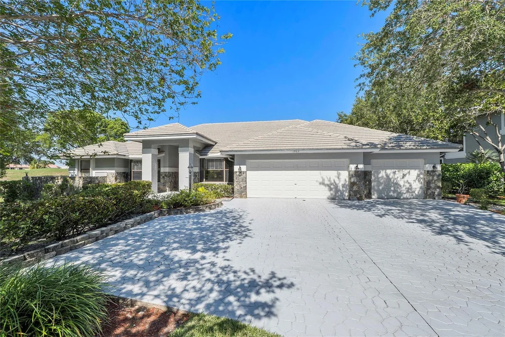 Unit for sale at 1963 Hartford Way, Coral Springs, FL 33071