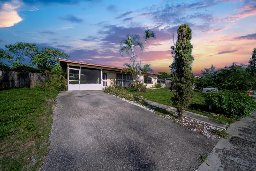 Unit for sale at 320 S 12th Street, Lantana, FL 33462