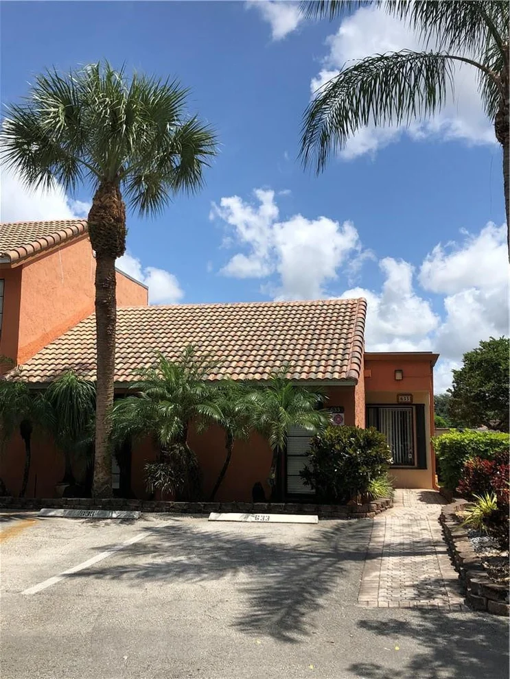 Unit for sale at 9727 N New River Canal Road, Plantation, FL 33324