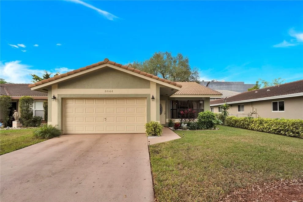 Unit for sale at 3044 NW 91 Avenue, Coral Springs, FL 33065
