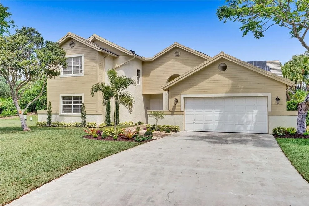 Unit for sale at 1675 Lakeshore Circle, Weston, FL 33326