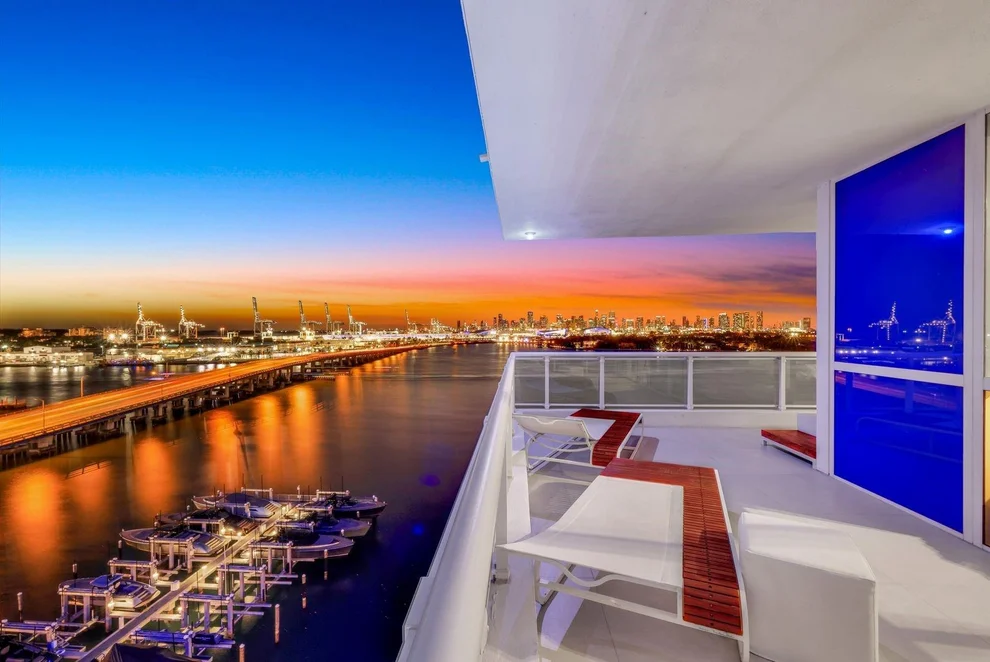 Unit for sale at 540 West Avenue, Miami Beach, FL 33139