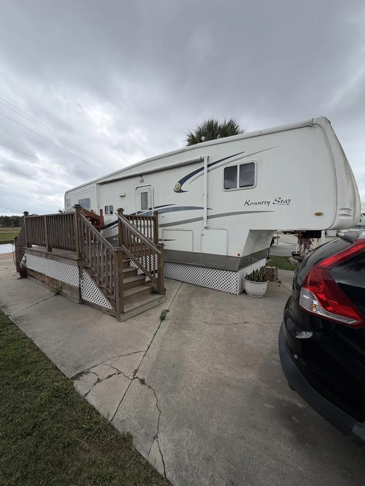 Unit for sale at 5240 SE 67th Avenue SE, Okeechobee, FL 34974