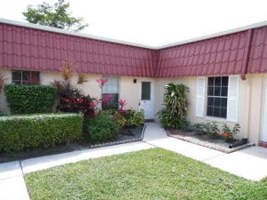 Unit for sale at 761 Nantucket Circle, Lake Worth, FL 33467