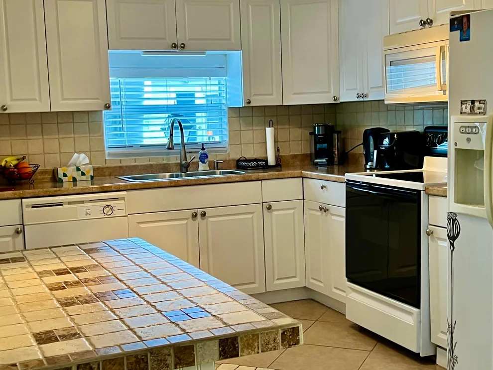 Unit for sale at 3325 South Street, Hollywood, FL 33021