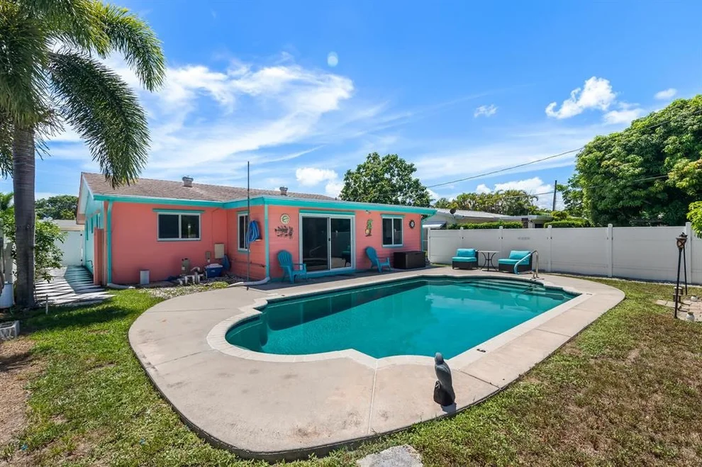 Unit for sale at 231 SW 9th Avenue, Boynton Beach, FL 33435