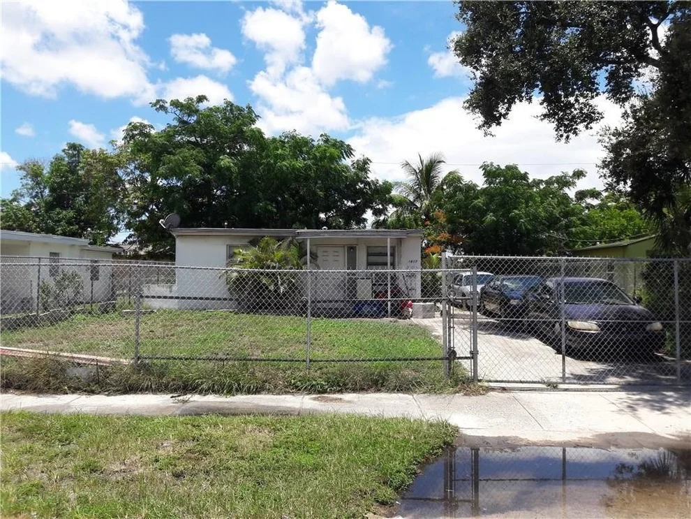 Unit for sale at 1817 NW 25th Avenue, Fort Lauderdale, FL 33311