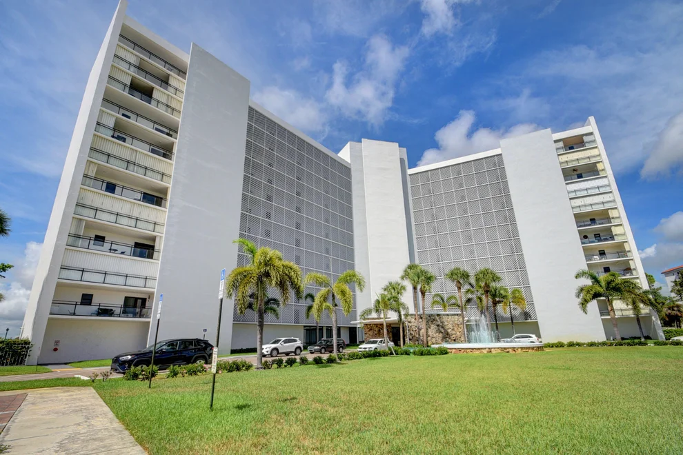 Unit for sale at 336 Golfview Road, North Palm Beach, FL 33408