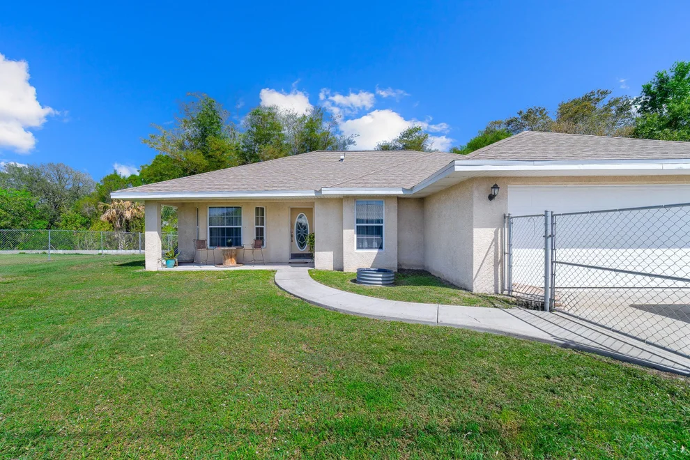 Unit for sale at 9107 SE 64th Drive, Okeechobee, FL 34974