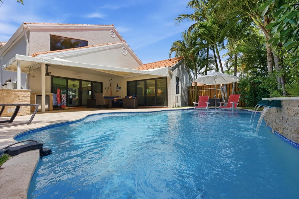 Unit for sale at 13140 Crisa Drive, Palm Beach Gardens, FL 33410