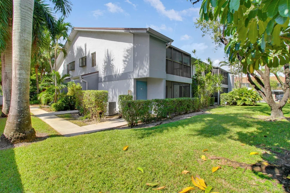 Unit for sale at 2753 S Oakland Forest Drive, Oakland Park, FL 33309