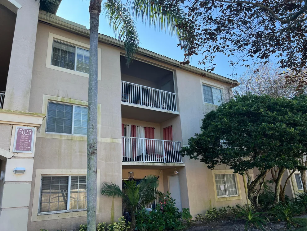 Unit for sale at 5025 Wiles Road, Coconut Creek, FL 33073