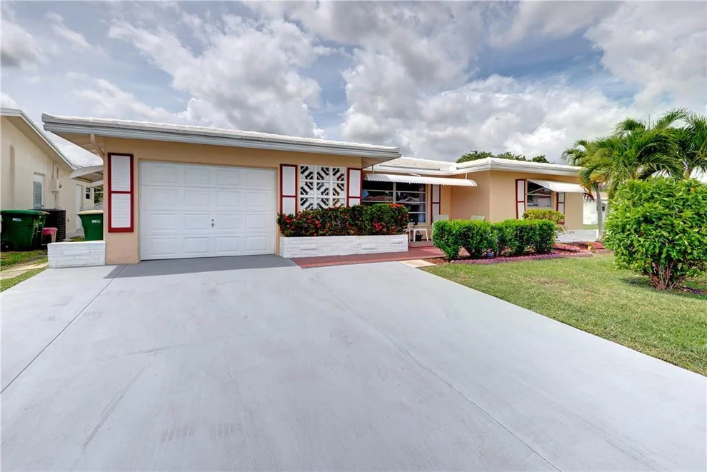 Unit for sale at 5723 NW 66th Avenue, Tamarac, FL 33321