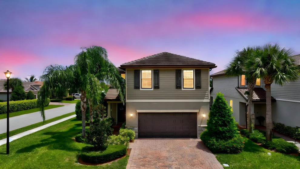 Unit for sale at 593 SE Monet Drive, Port St Lucie, FL 34984