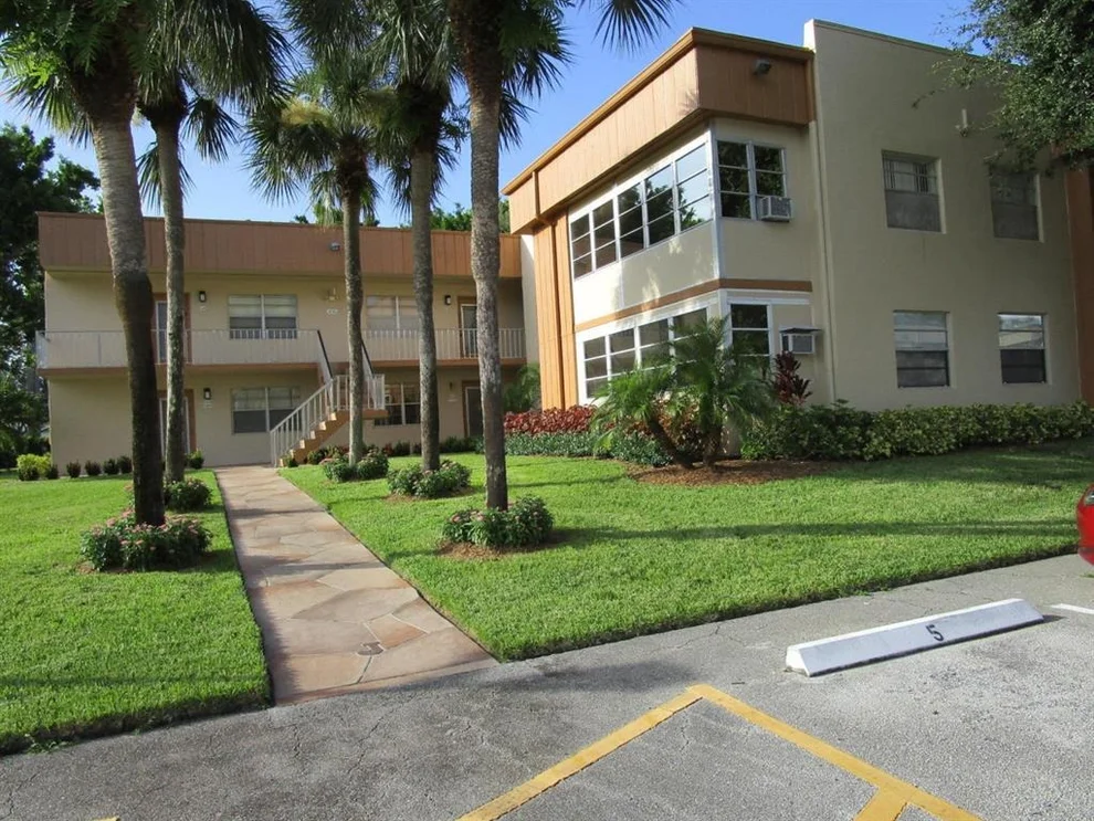 Unit for sale at 460 Normandy Lane, Delray Beach, FL 33484