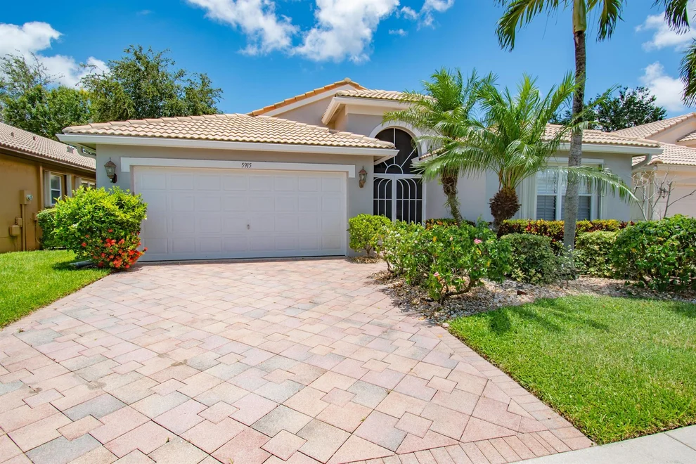 Unit for sale at 5915 Royal Isles Boulevard, Boynton Beach, FL 33437