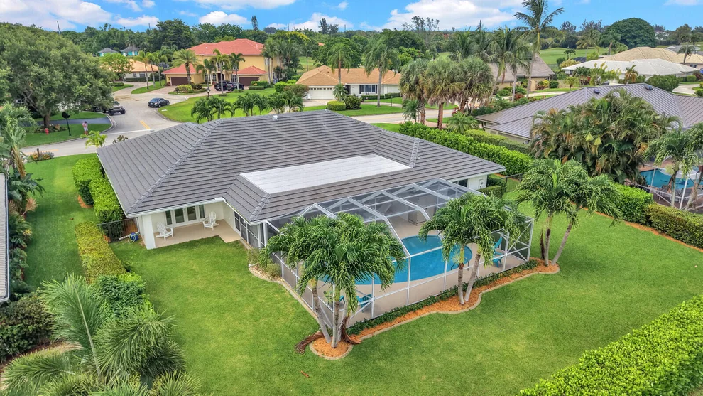 Unit for sale at 341 Glenbrook Drive, Atlantis, FL 33462